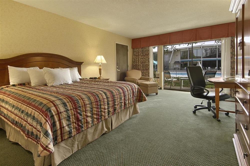 Red Lion Hotel Redding Room photo